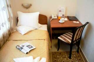 Гостиница Европа Ноябрьск Небольшой одноместный номер-2