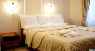 Гостиница Европа Ноябрьск Стандартный двухместный номер с 1 кроватью или 2 отдельными кроватями-2